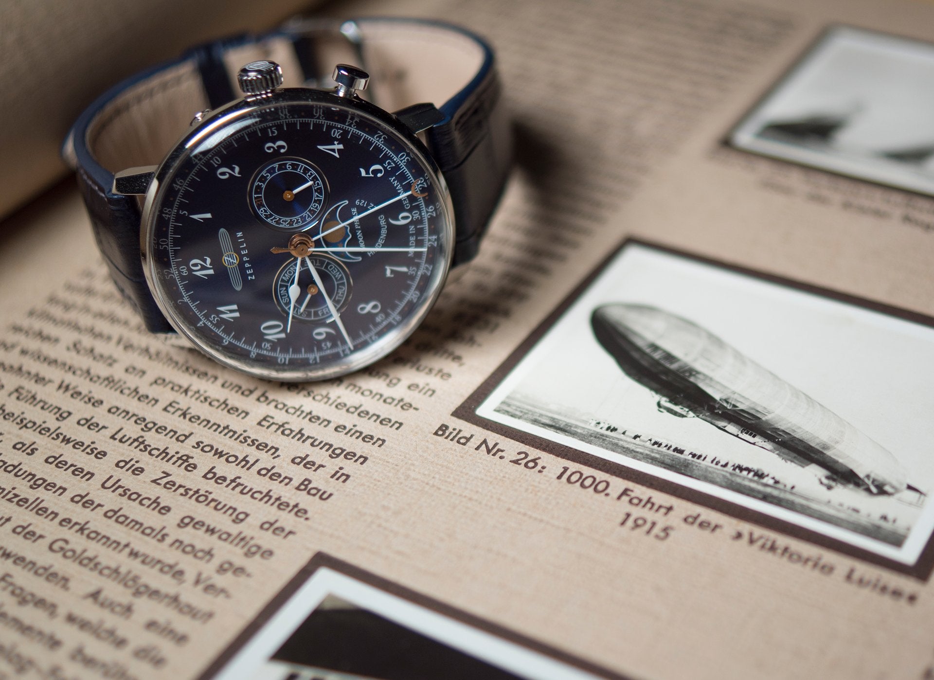 Zeppelin LZ129 Hindenburg Mondphase 70363 Uhr Glaser Sohn